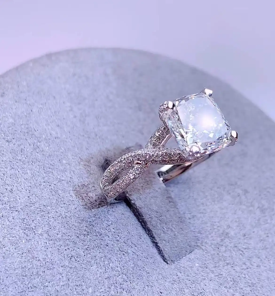 18K White Gold Cushion Vine Cross Ring Lab Grown diamonds 3.03CT DEF VVS 1