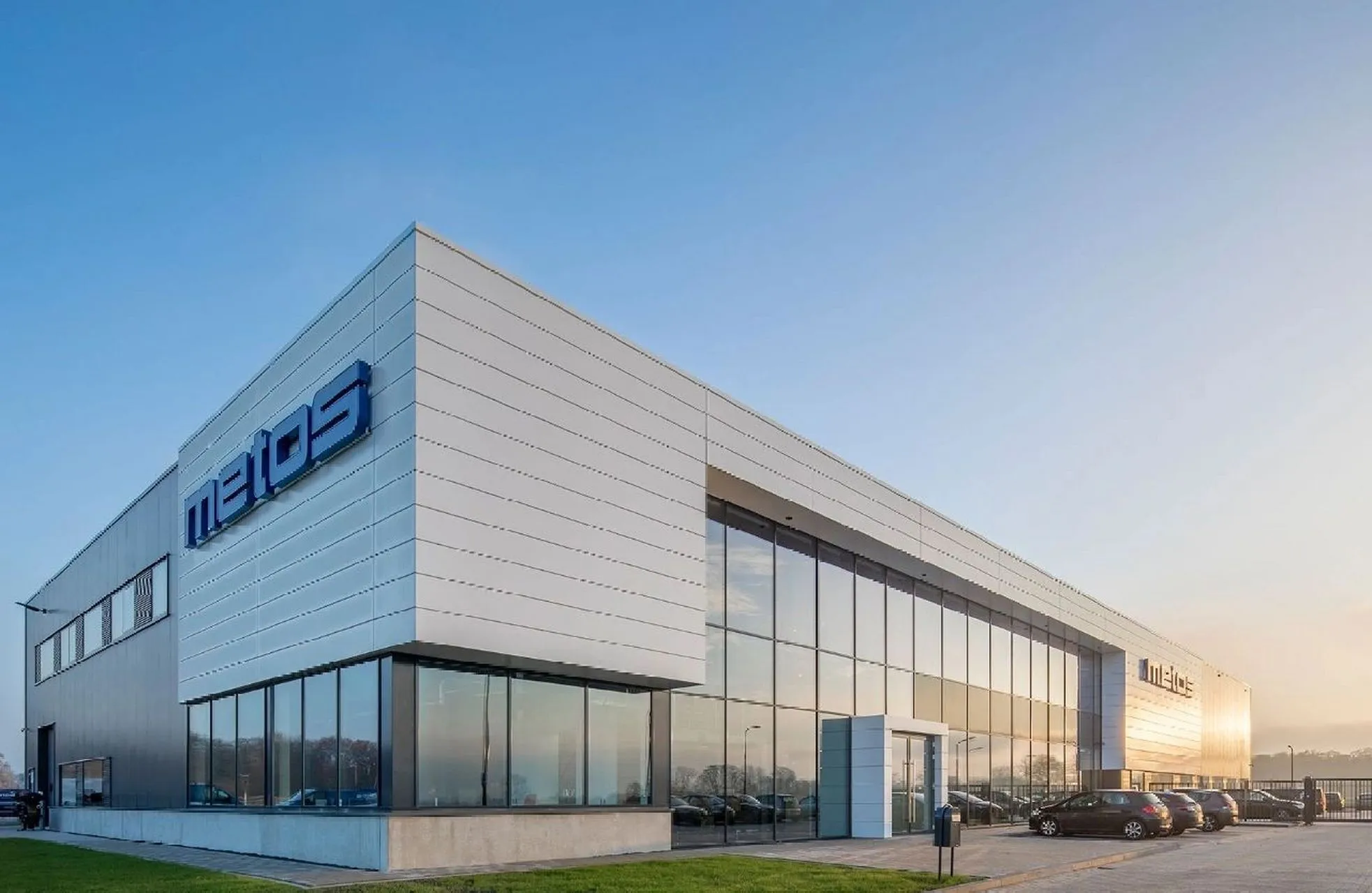 Prefabricated Buildings Steel Structure Buildings Prefabricated Light Steel Structure Metal Warehouse / Workshop Steel Structures Building 1