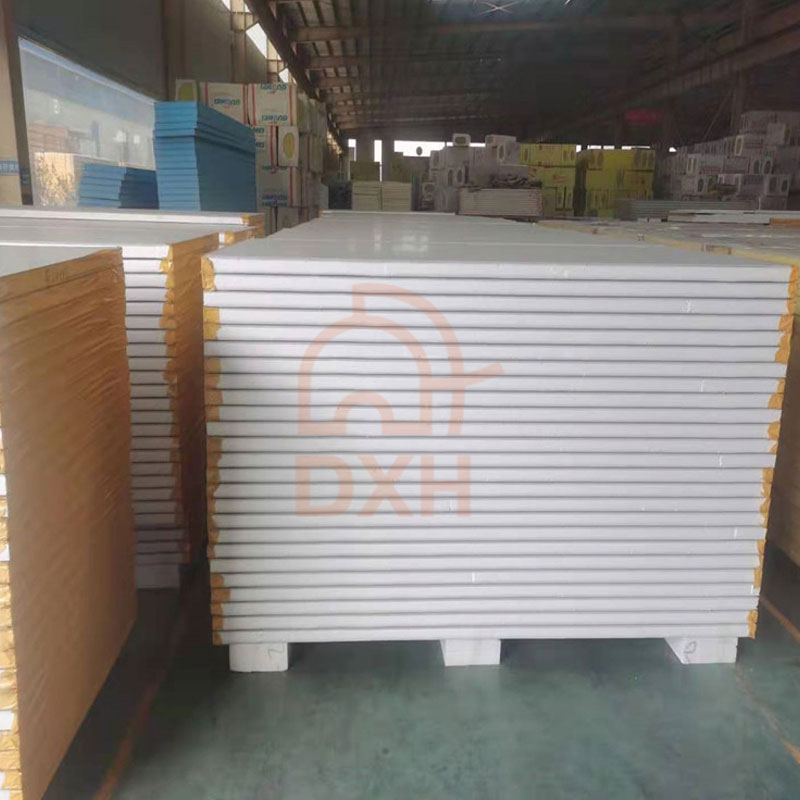 Panelên Sandwich ên Steel ên Steel