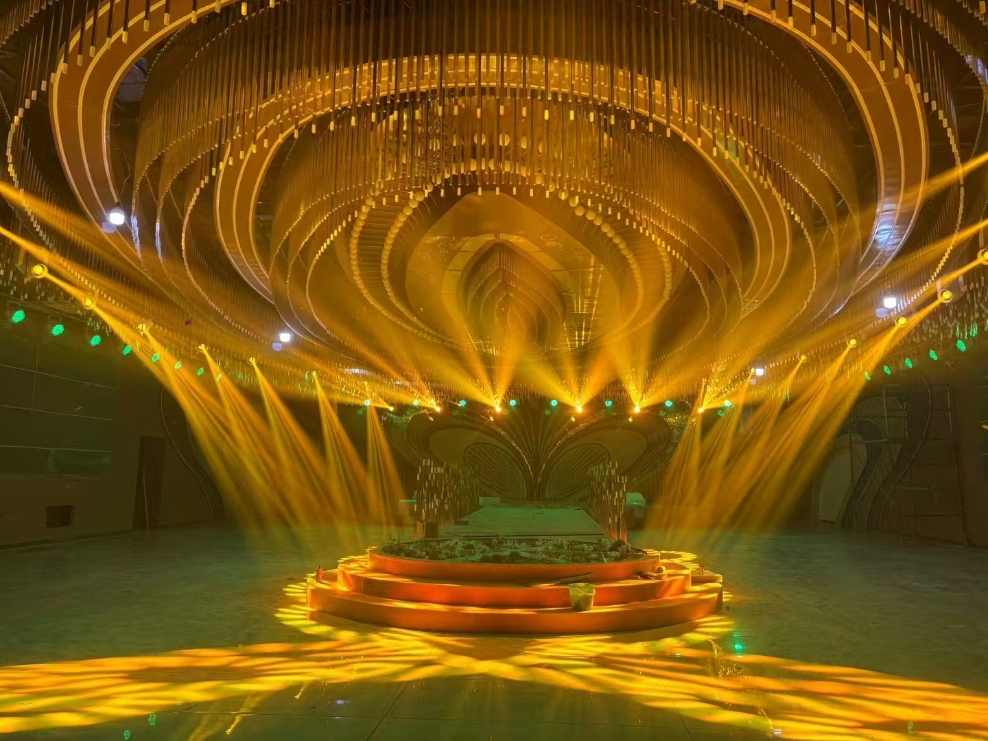 Yellow River Lighting Wins Dual Honors: Top 20 Lighting (National) Brand and Top 20 Cultural Tourism Performing Arts Equipment Brand 4