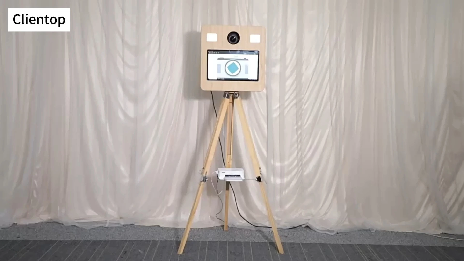 Neuankömmling Benutzerdefinierte 15,6 Zoll Touchscreen DSLR-Kamera Holz Photo Booth 1