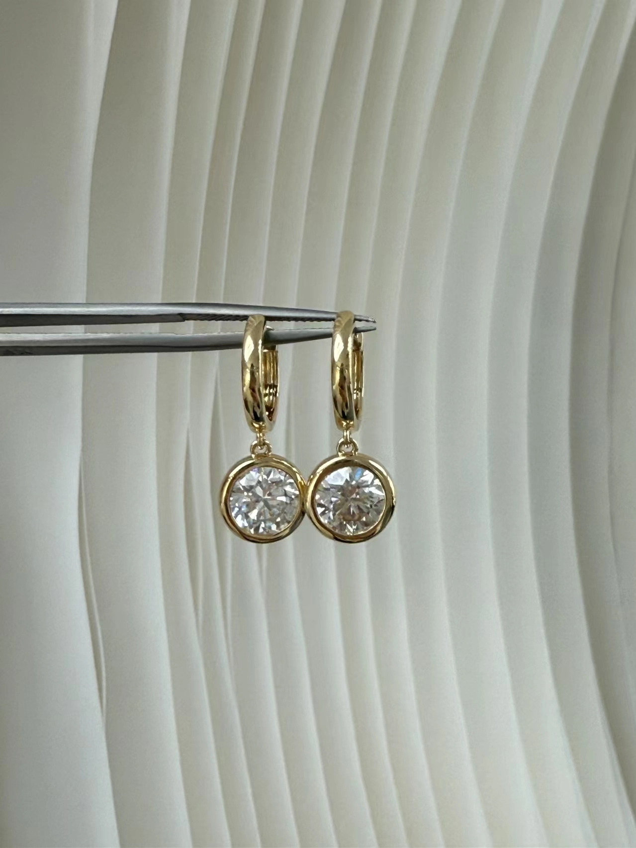 18K Yellow Gold Round Shaped Bubble Earrings 1