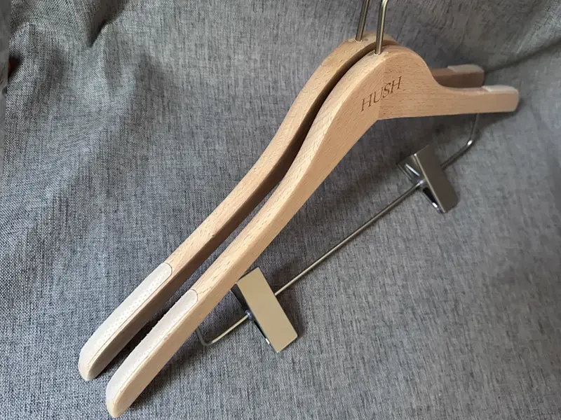Class A shirt wooden hanger made by beech wooden material 1