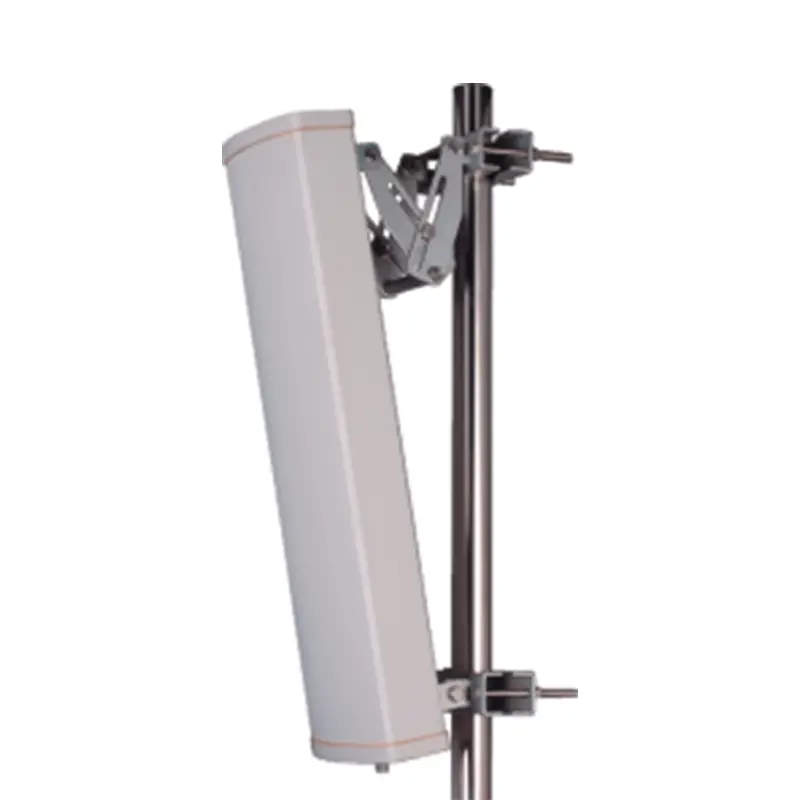 698~2700 MHz 15dBi Outdoor Panel Antenna 1