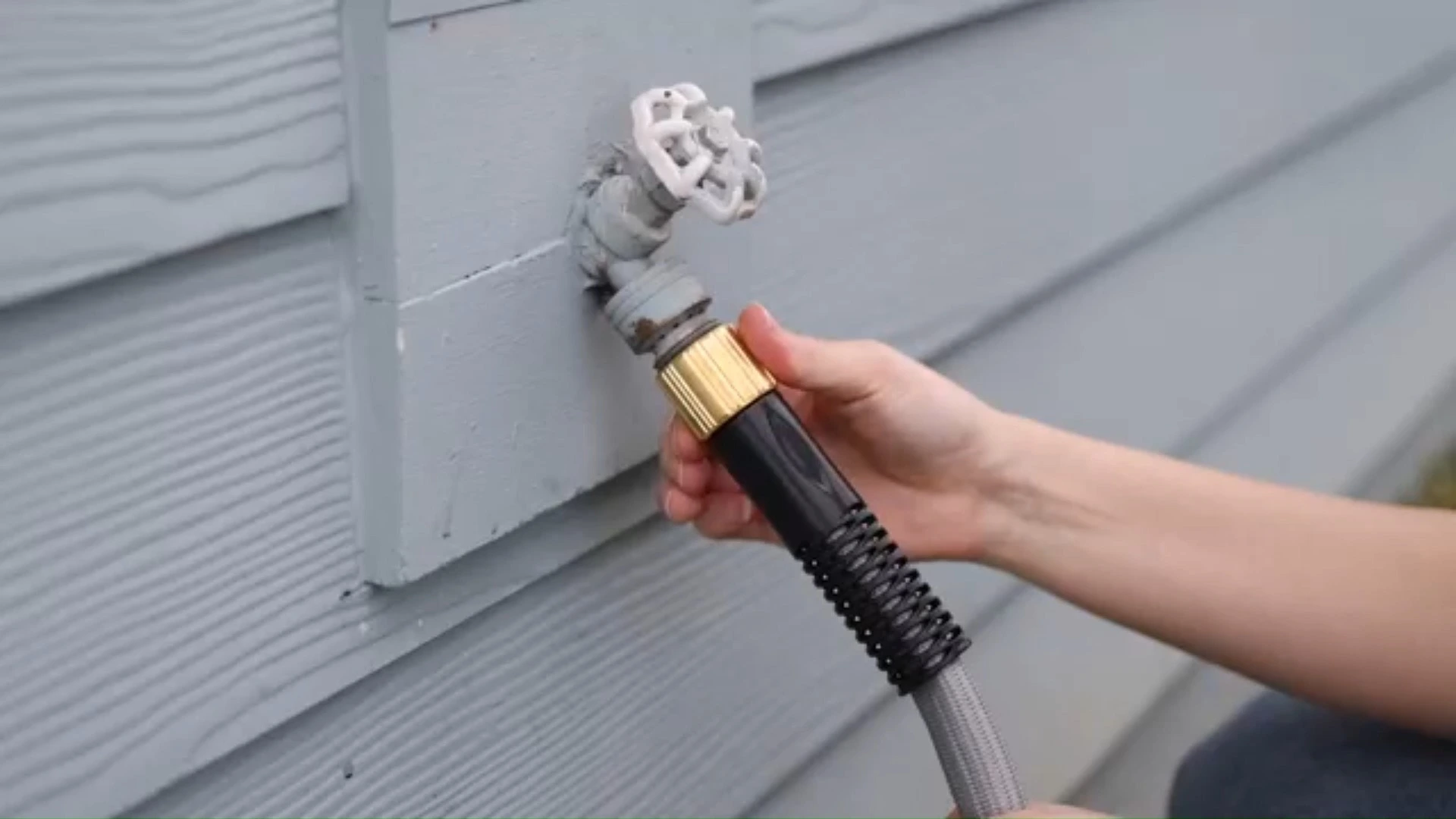 Mangueira de jardim flexível, leve, sem torções, durável, híbrida, com conectores de latão resistentes, bico de jato de alta pressão 1