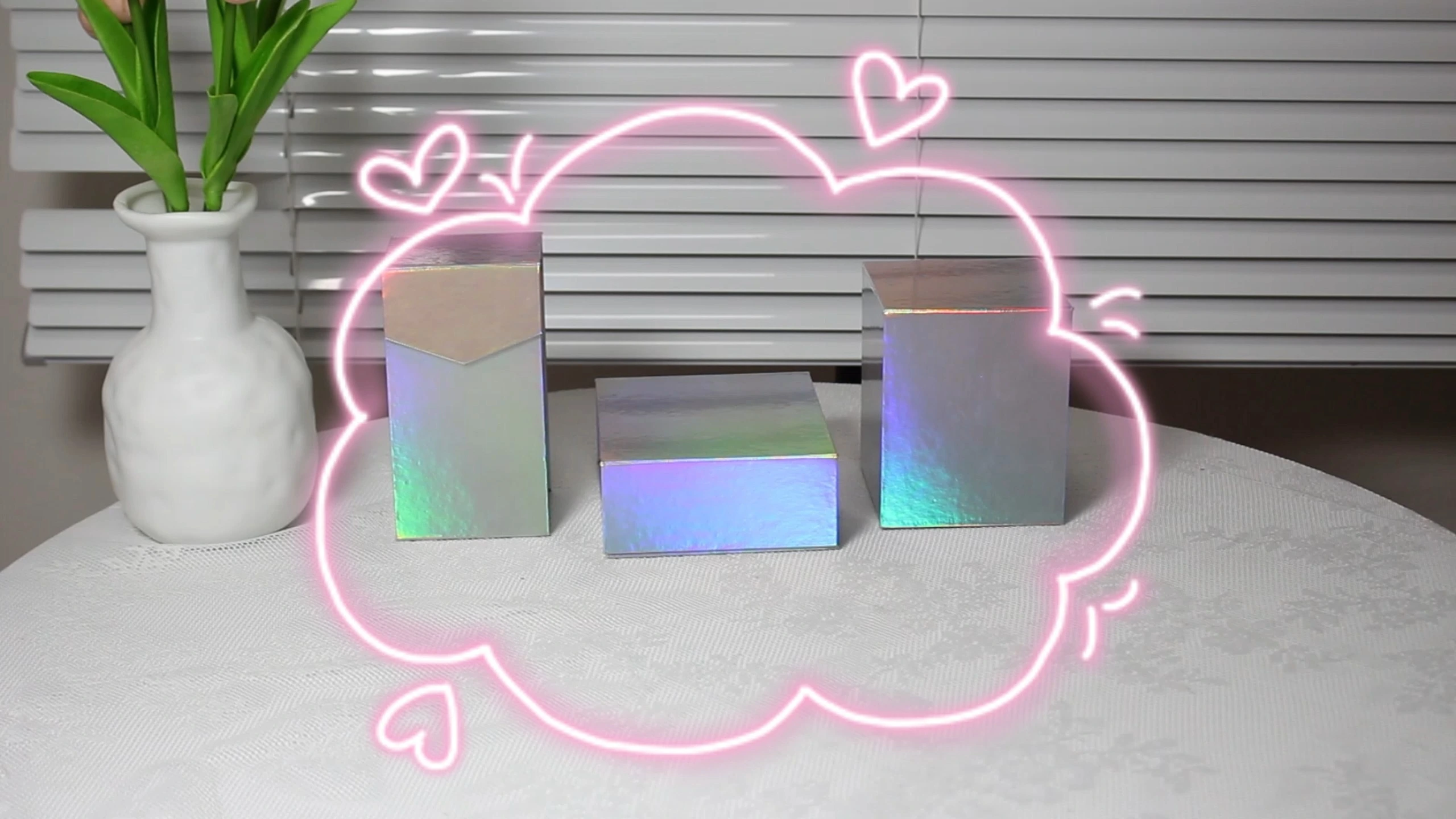 CF Folding Cardboard Laser Paper Skincare Cosmetics Perfume Box Gift Square Magnetic Box 1
