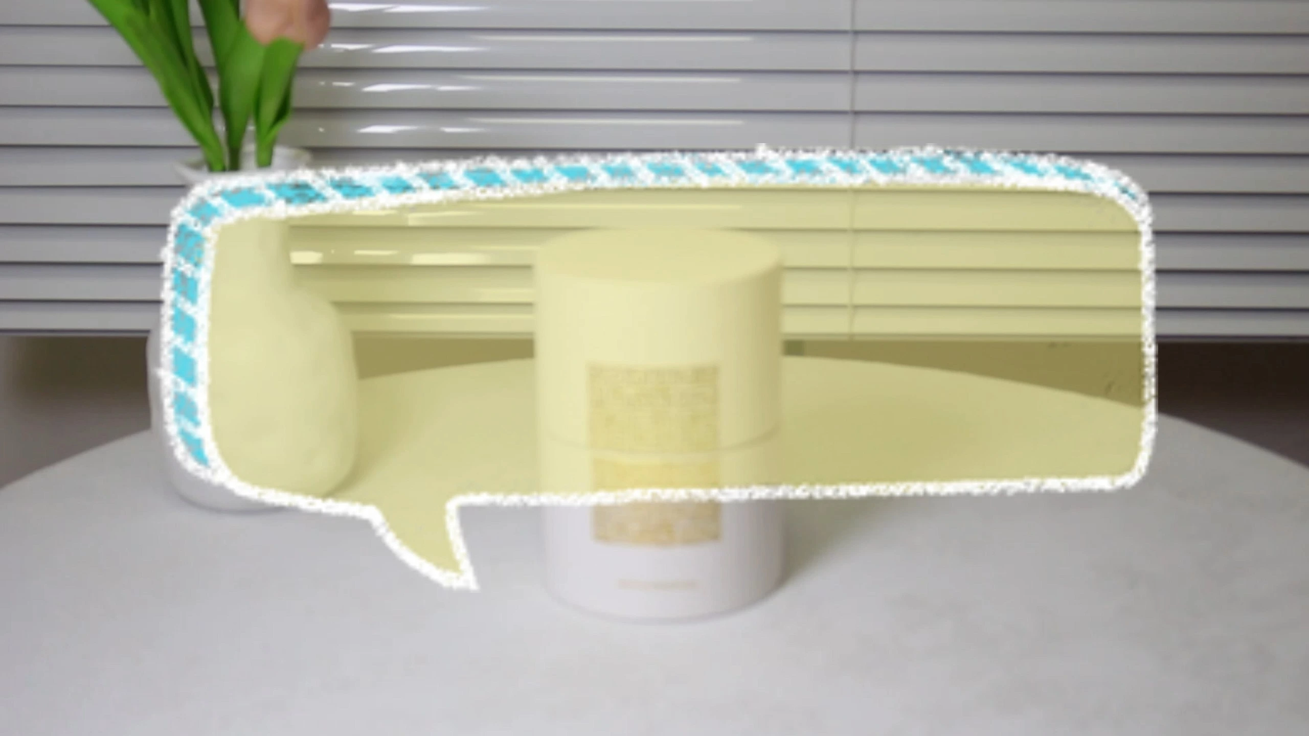 CF Biodegradable Paper Tube Packaging With Foil Stamped Logo And Gold Cardboard Wrapped Bottom Tube For Packaging 1