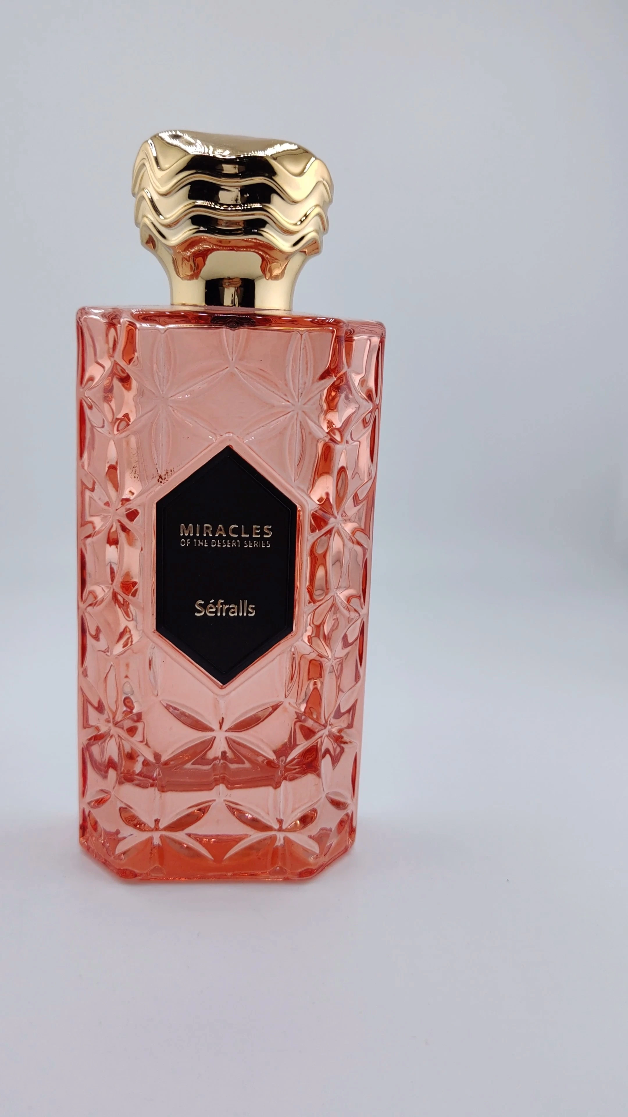 Glamourous Wholesale High Quality  Luxury Pump Sprayer Perfume Glass Bottles Clear Empty Square 100ml pink Perfume Bottle 1