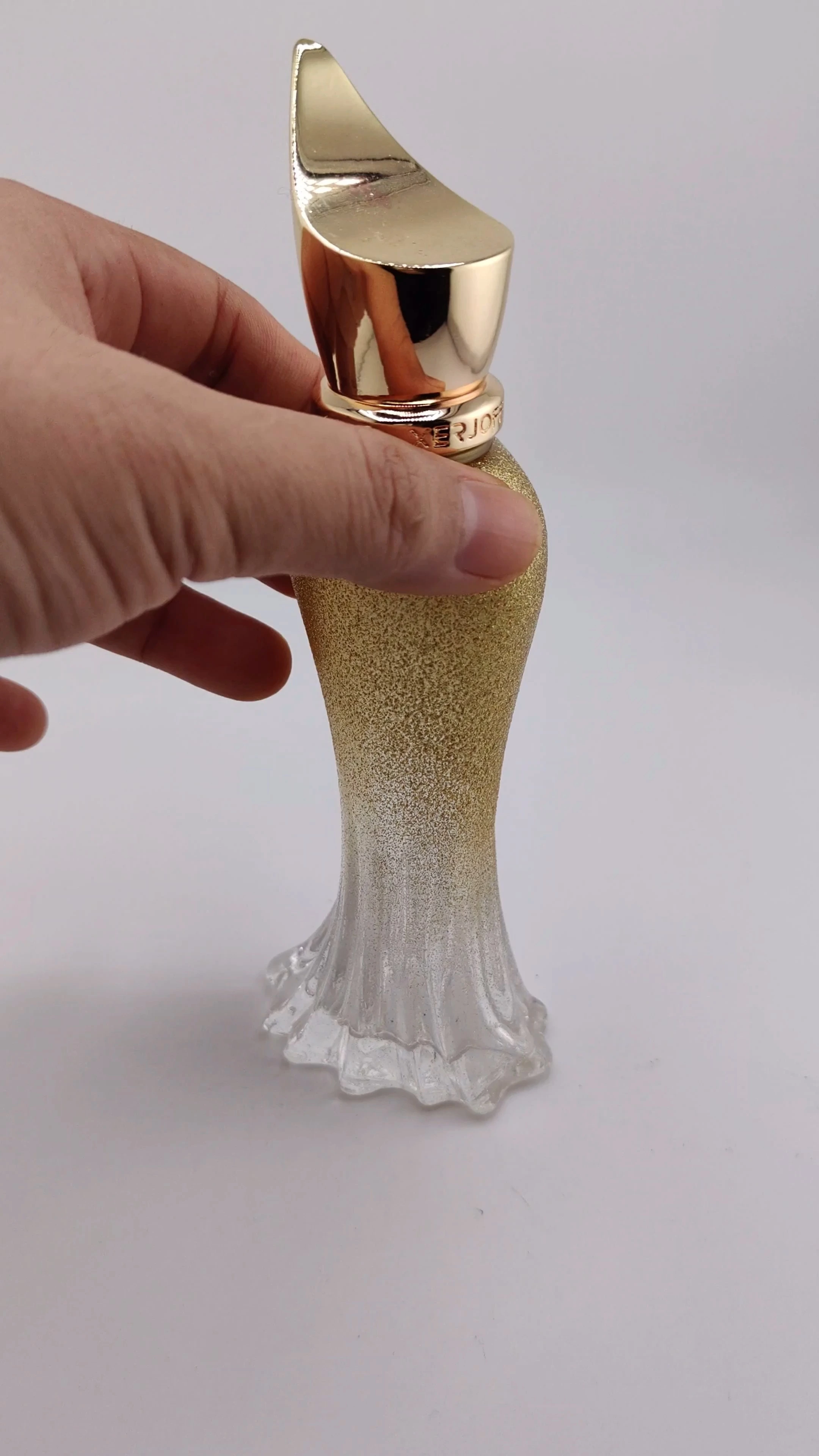 Botella de perfume glamurosa con forma de sirena, botella de perfume de vidrio de 30 ml, 50 ml y 100 ml, botella de spray única, botella vacía de perfume de cristal de lujo con embalaje en caja. 1