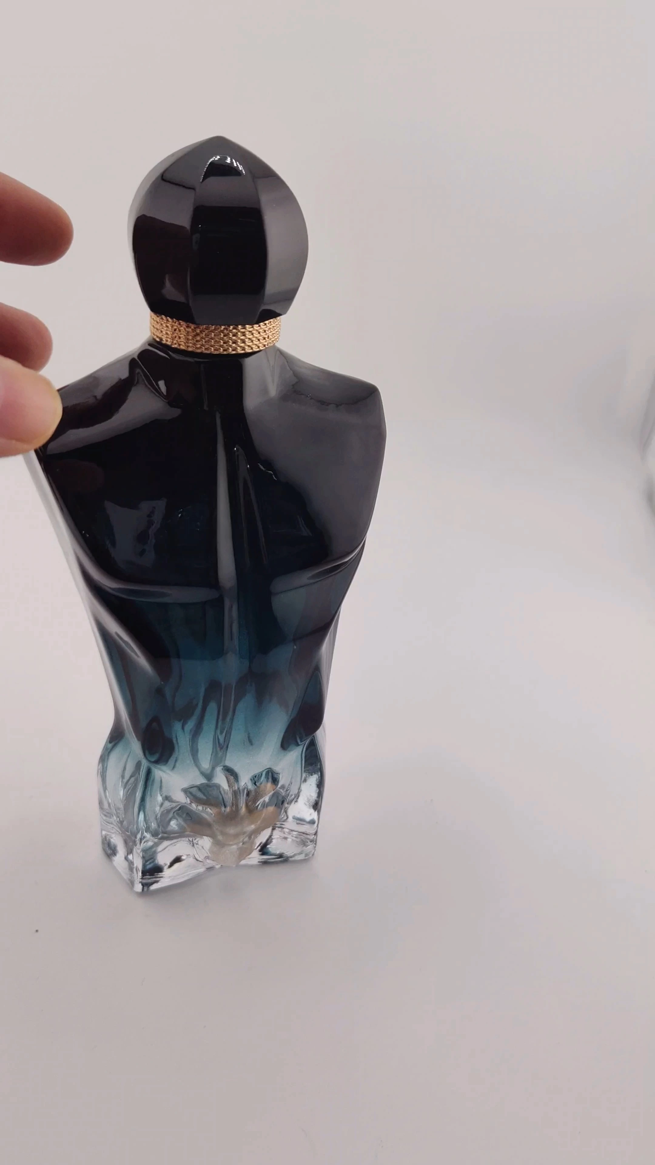 Botella de perfume con forma de cuerpo glamoroso, botella de perfume sexy, botella de perfume al por mayor, botella de perfume de vidrio vacía de nuevo diseño exquisito de alta gama 1