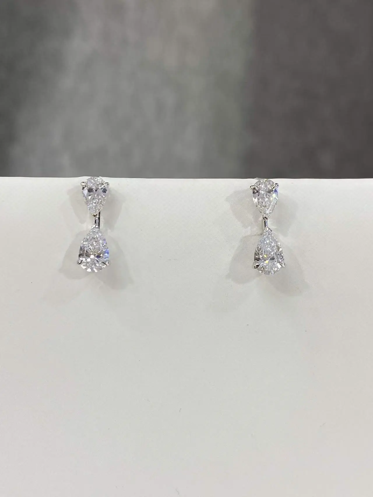18K White Gold Pear Shaped Lab Diamond Stud Earrings 1