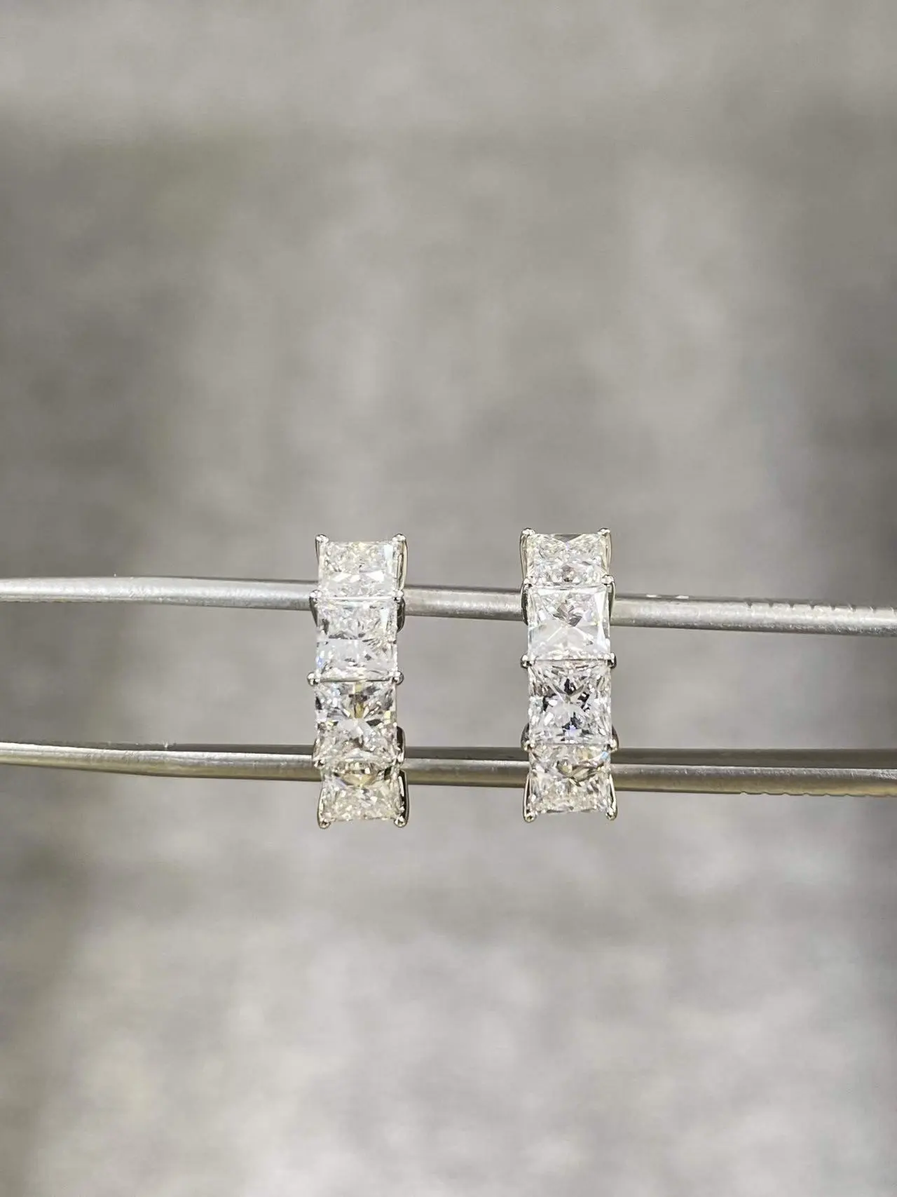 18K White Gold Princess Cut Lab Diamond Stud Earrings VVS 1