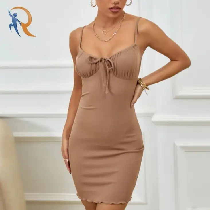 فستان غمد بدون ظهر مع حزام وتفاصيل رباط وقصة ضيقة 1