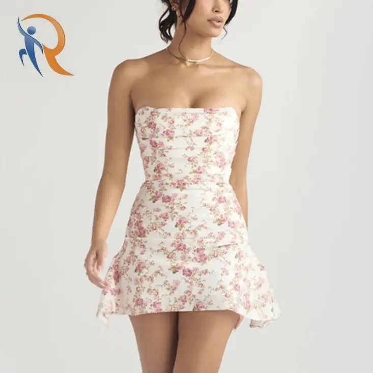 فستان أنبوبي ضيق مكشوف الظهر ومزين بكورسيه مزهر 1