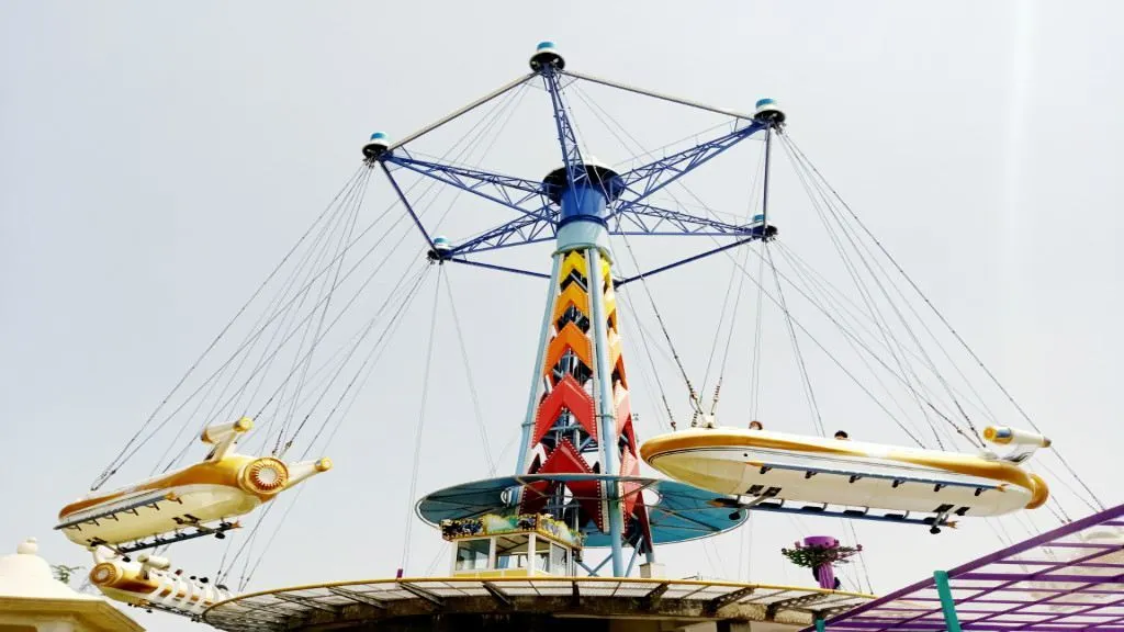 Air Ship Amusement Park Ride HZY-72A 1