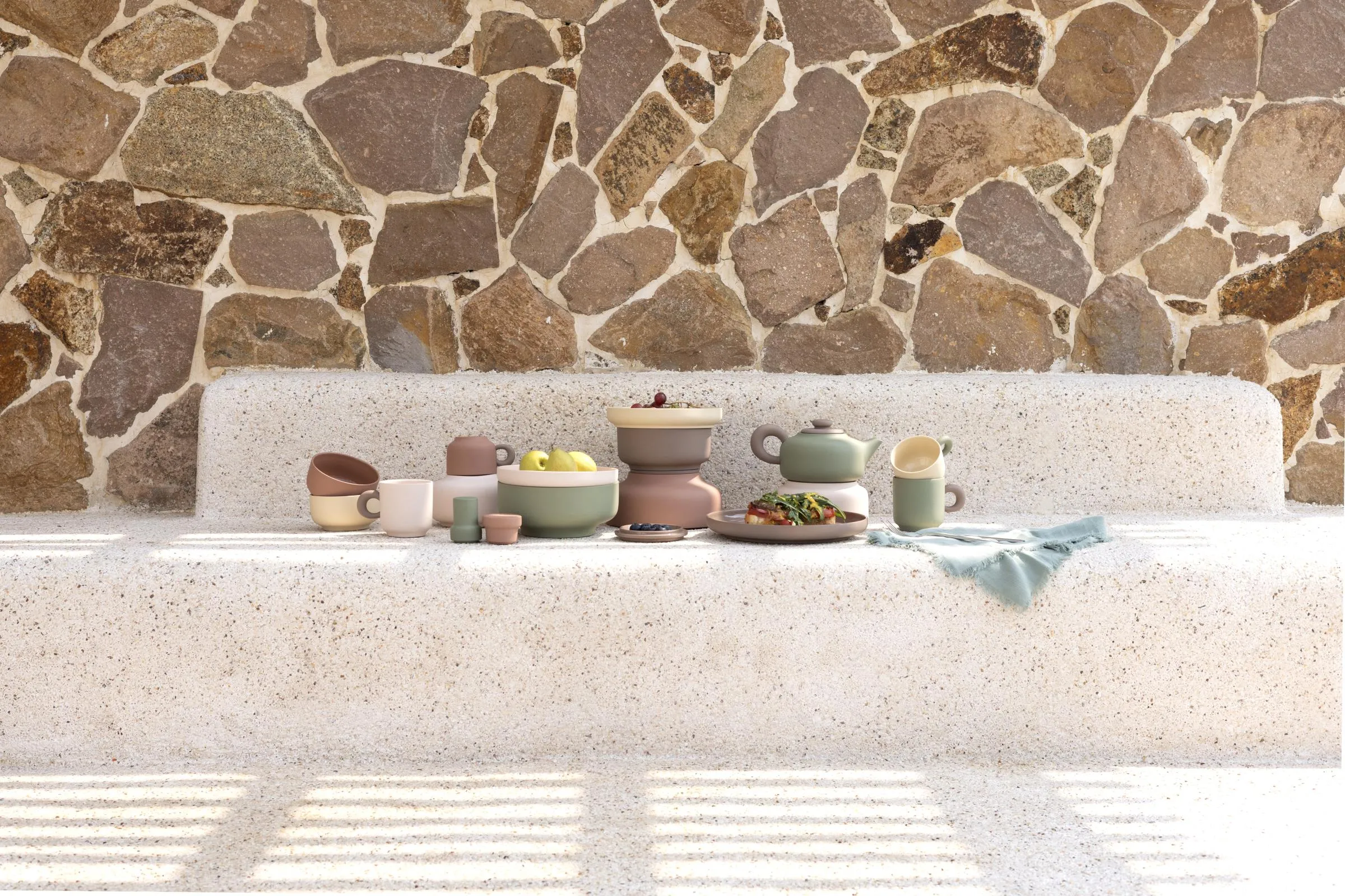 28 Ceramics Honored for Innovative Design at Canton Fair