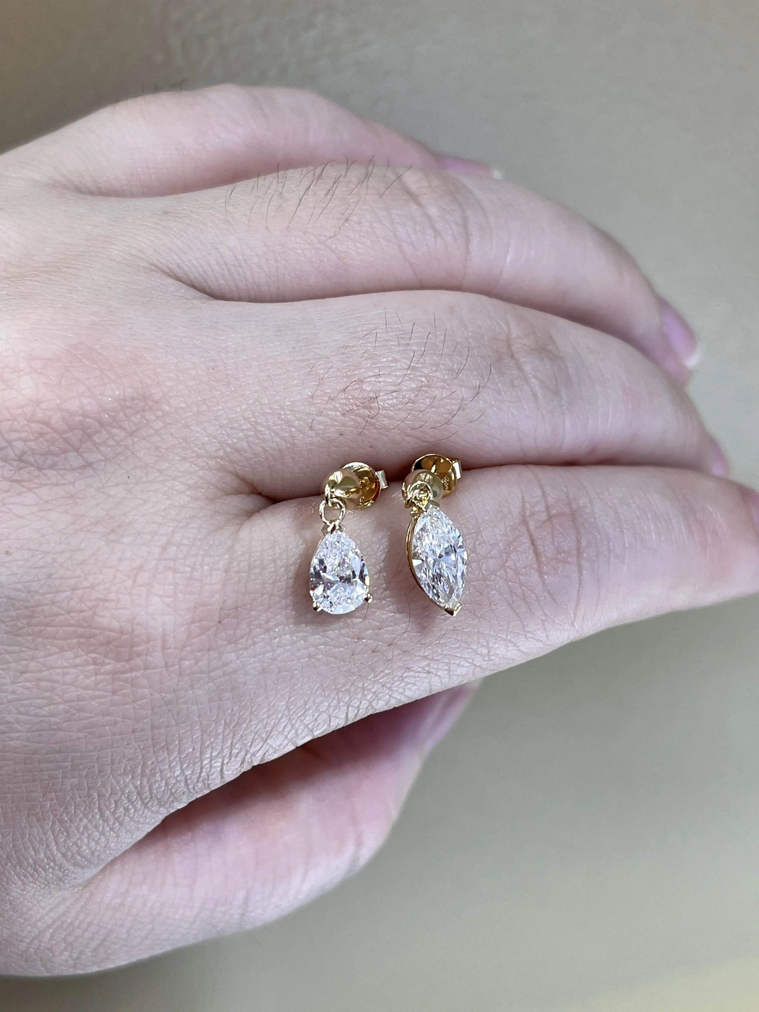 18K Yellow Gold Pear Shaped And horse's eye Lab Diamond Stud Earrings 1