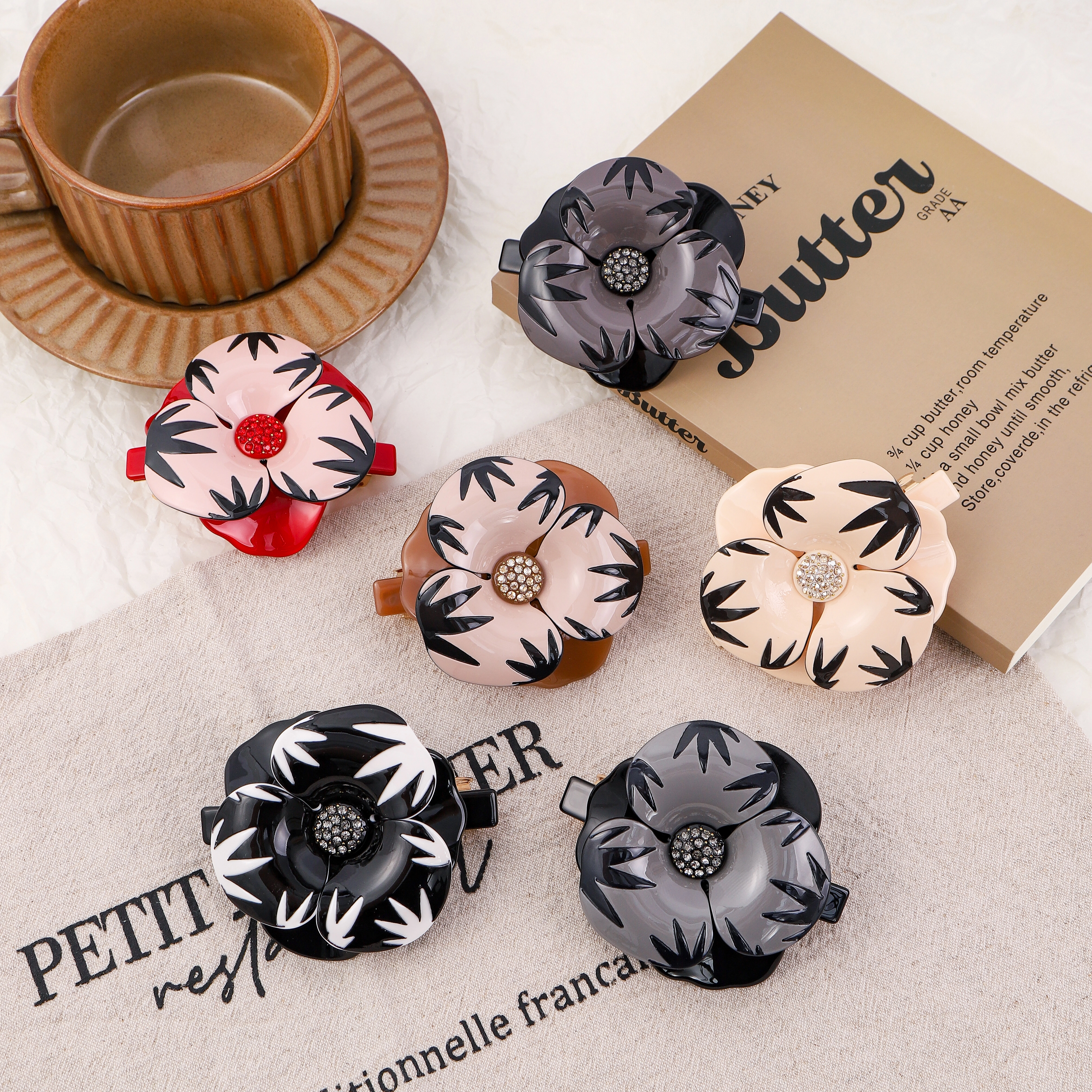 Haarspange aus Acetatblume und mit Diamanten besetzt, Frühlingshaarspange für Damen 1