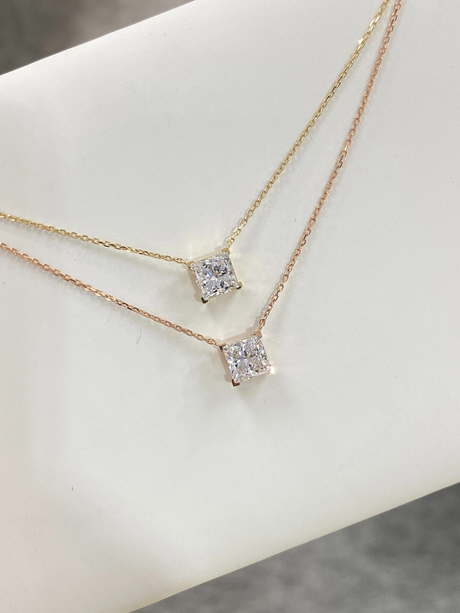 18K Yellow Gold 1.033ct Princess cut Lab Diamond With Corss Chain CVD 1