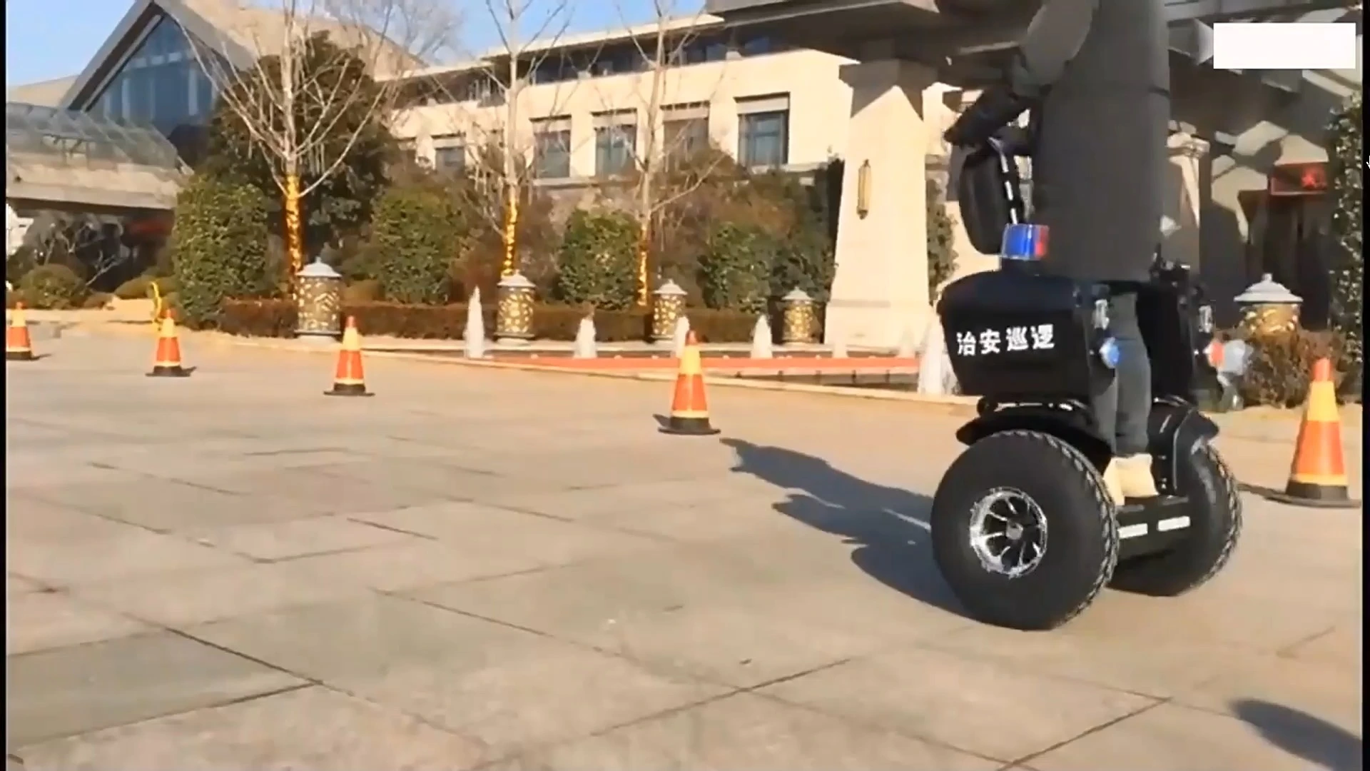 Standing Security Guard Patrol Scooters 19 Inch Fat Tire Long Range Two Wheels Adult Self Balancing Electric Scooter With Handle 1