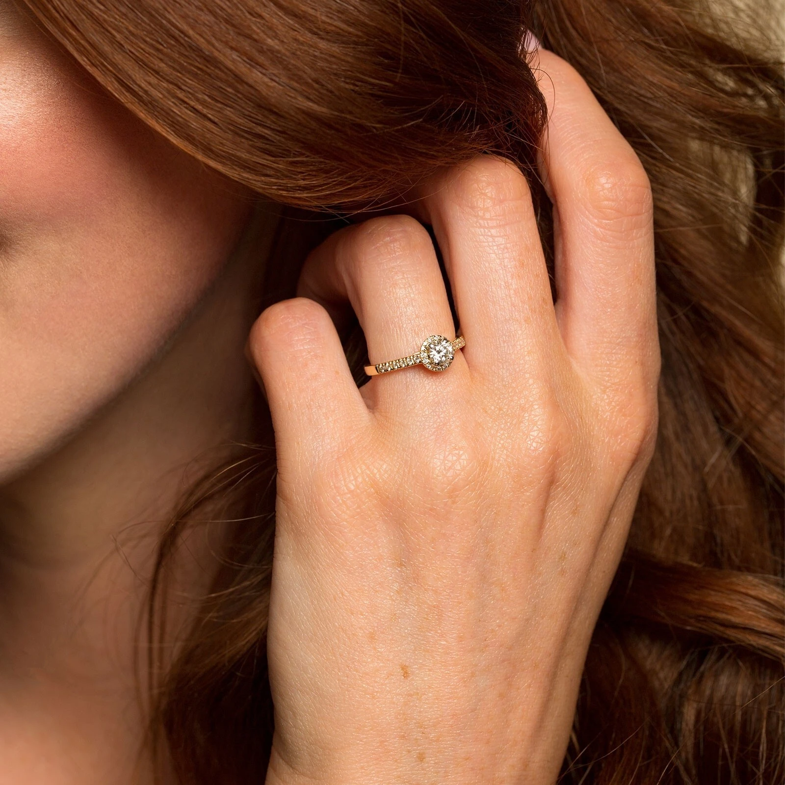 18K Yellow Gold Round Cut Lab Diamond Ring Round-shaped Engagement Ring 1