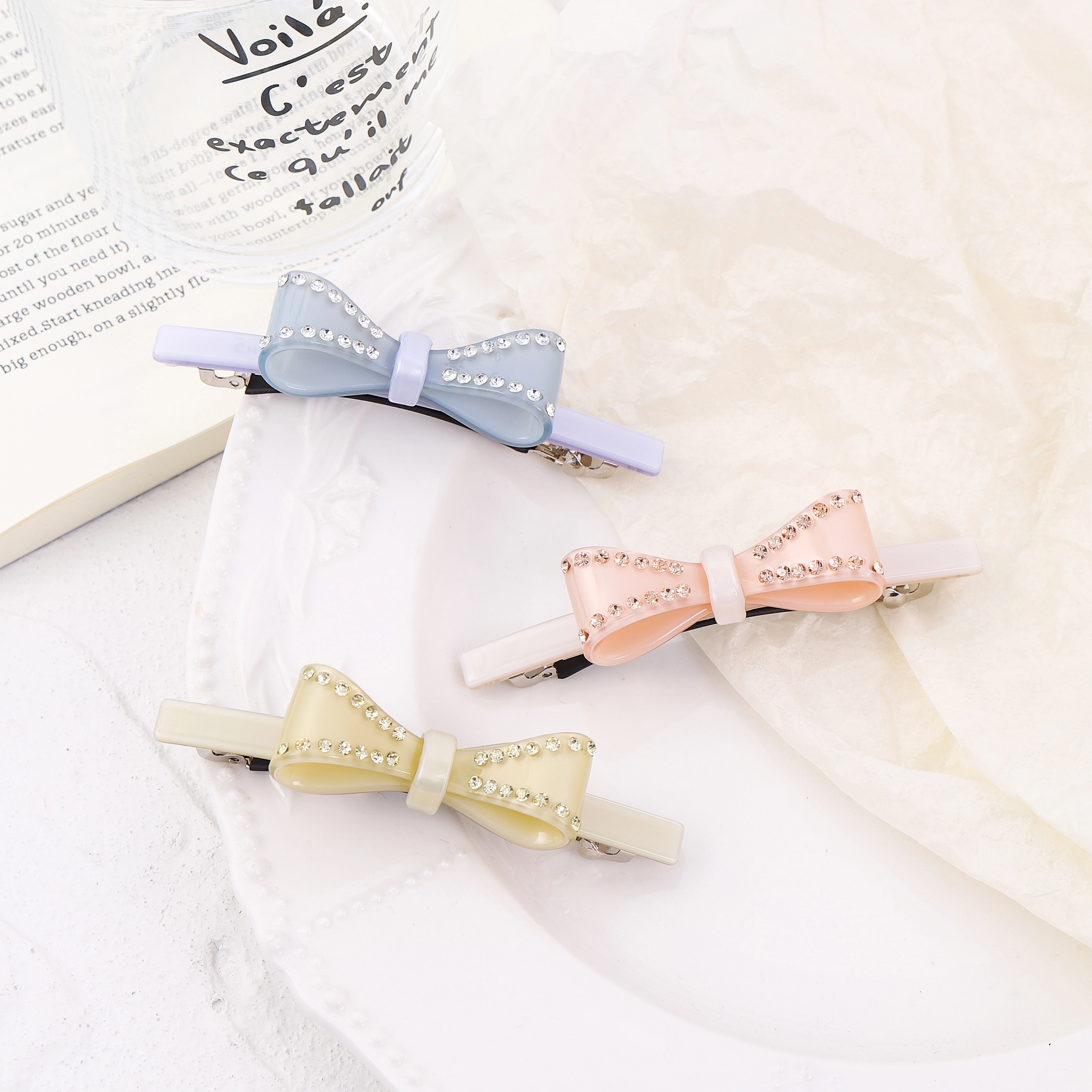 Diamantförmige Haarspange aus Acetatfaser, ein hochwertiges Haaraccessoire. 1