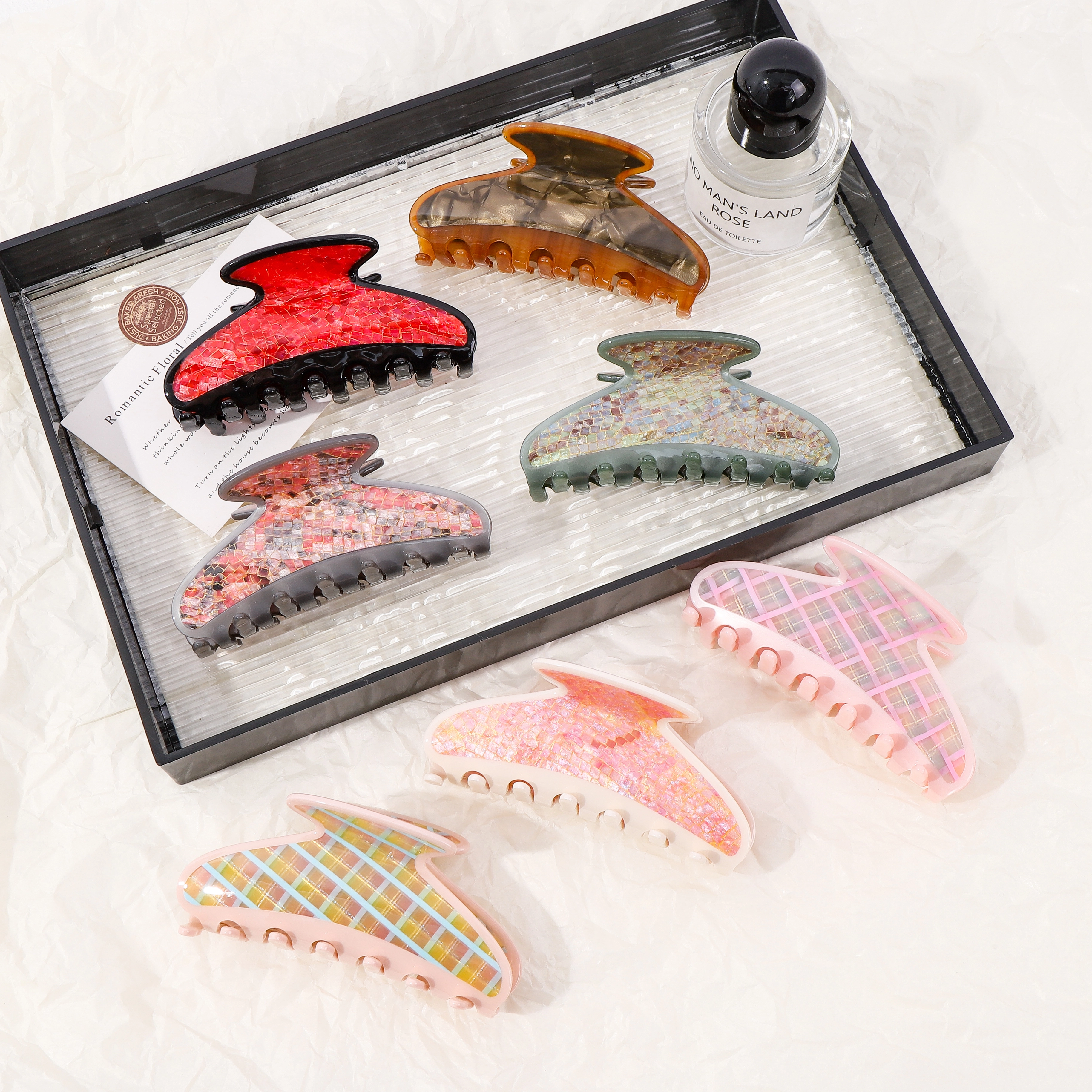 Haarspange mit strukturierter Acetat-Oberfläche, hochwertige Haifisch-Haarspange für Damen in verschiedenen Ausführungen. Gratis 1