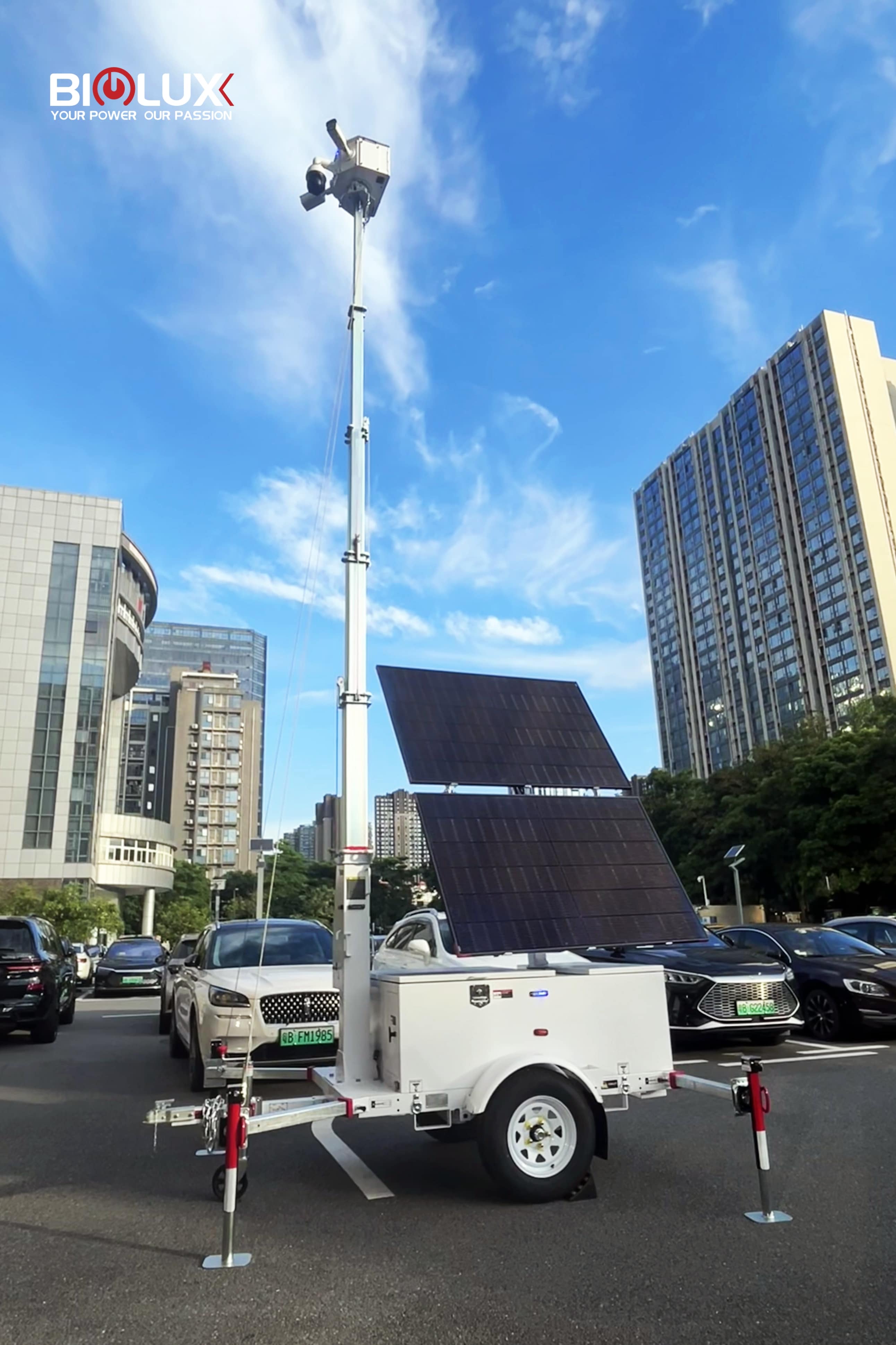 Biglux Mobile CCTV Camera Solar Trailer Surveillance Tower nga adunay Duha ka 600W Panels alang sa Traffic Management 8