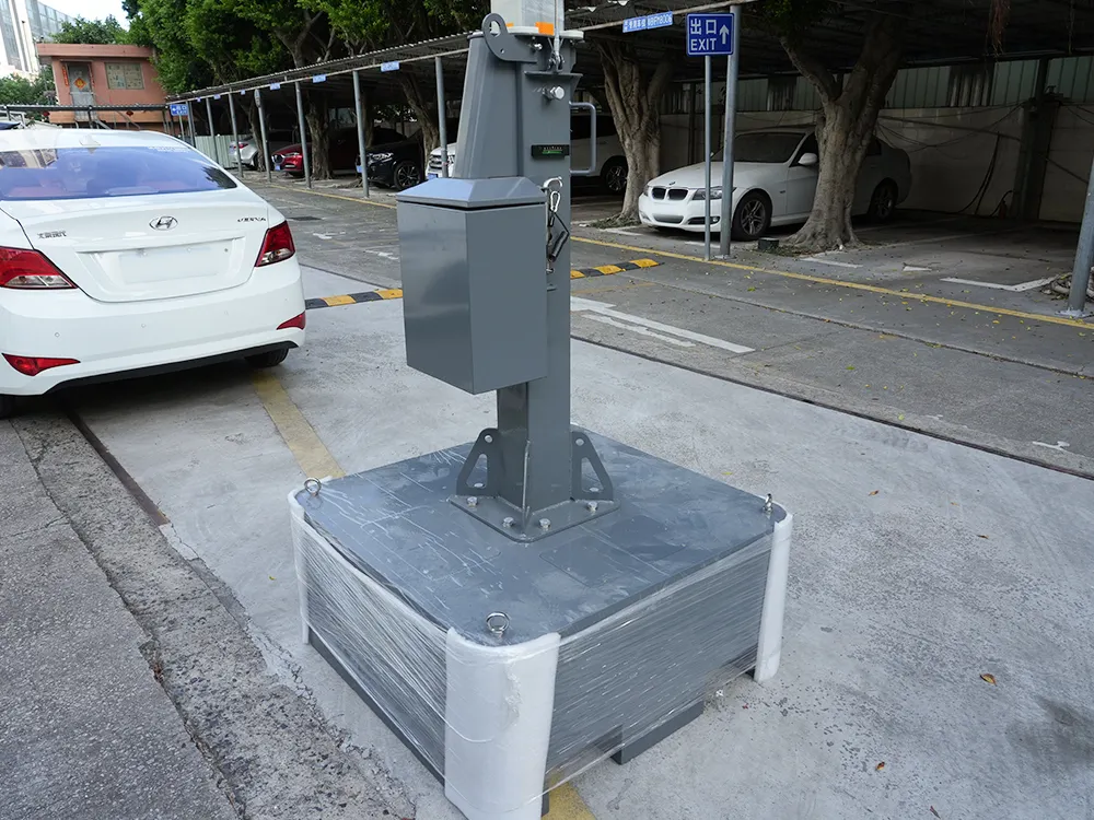 Mobile Solar CCTV Tower Solar Powered Cctv Tower for Defence with Custom Services 5