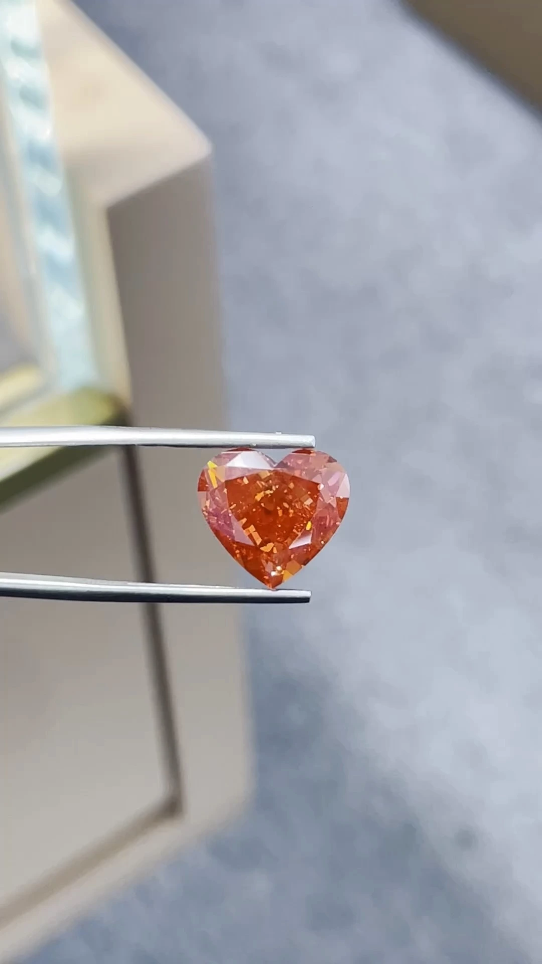 Fancy Vivid Red Lab-Grown Ex Heart-Cut VS1 Clarity Diamond 9.17ct 1