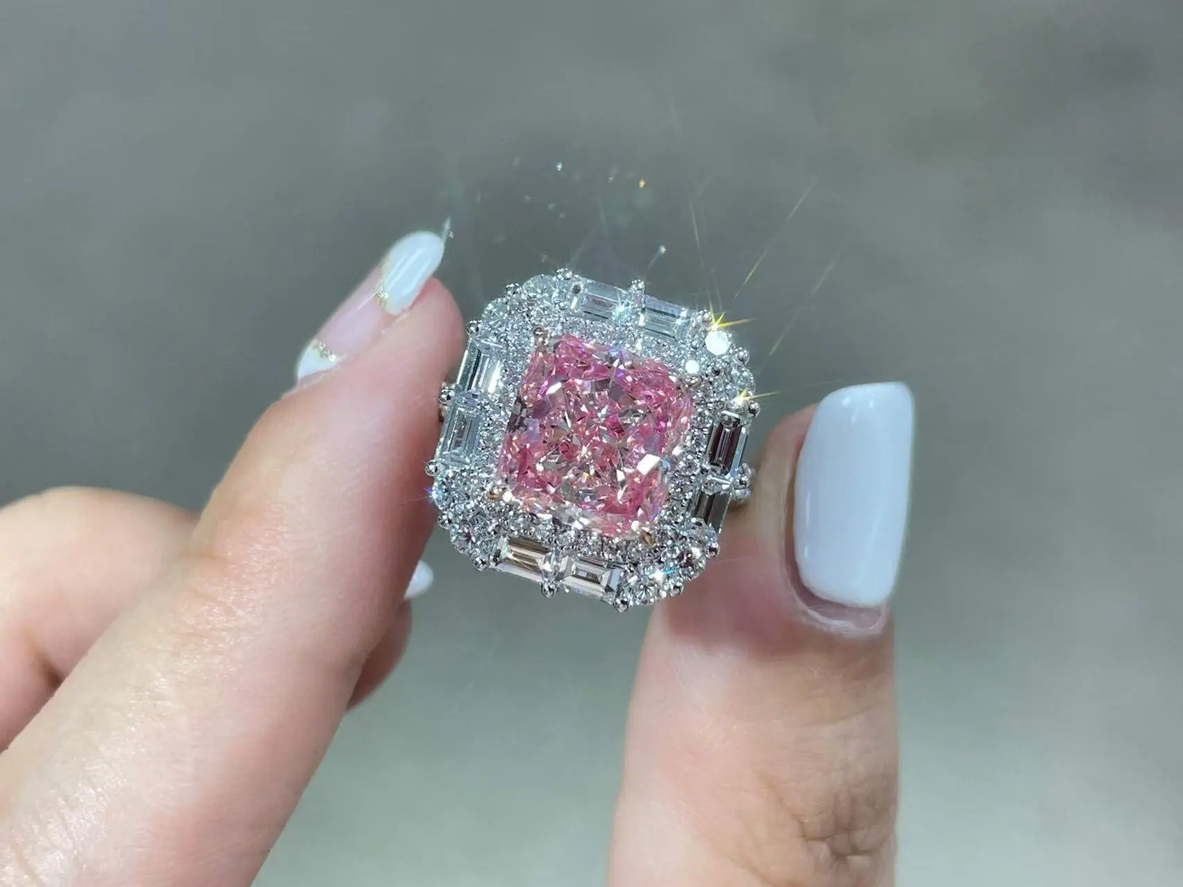 Luxurious 18ct White Gold Light Pink Lab Grown Cushion Cut VVS2 Clarity Diamond Ring 1