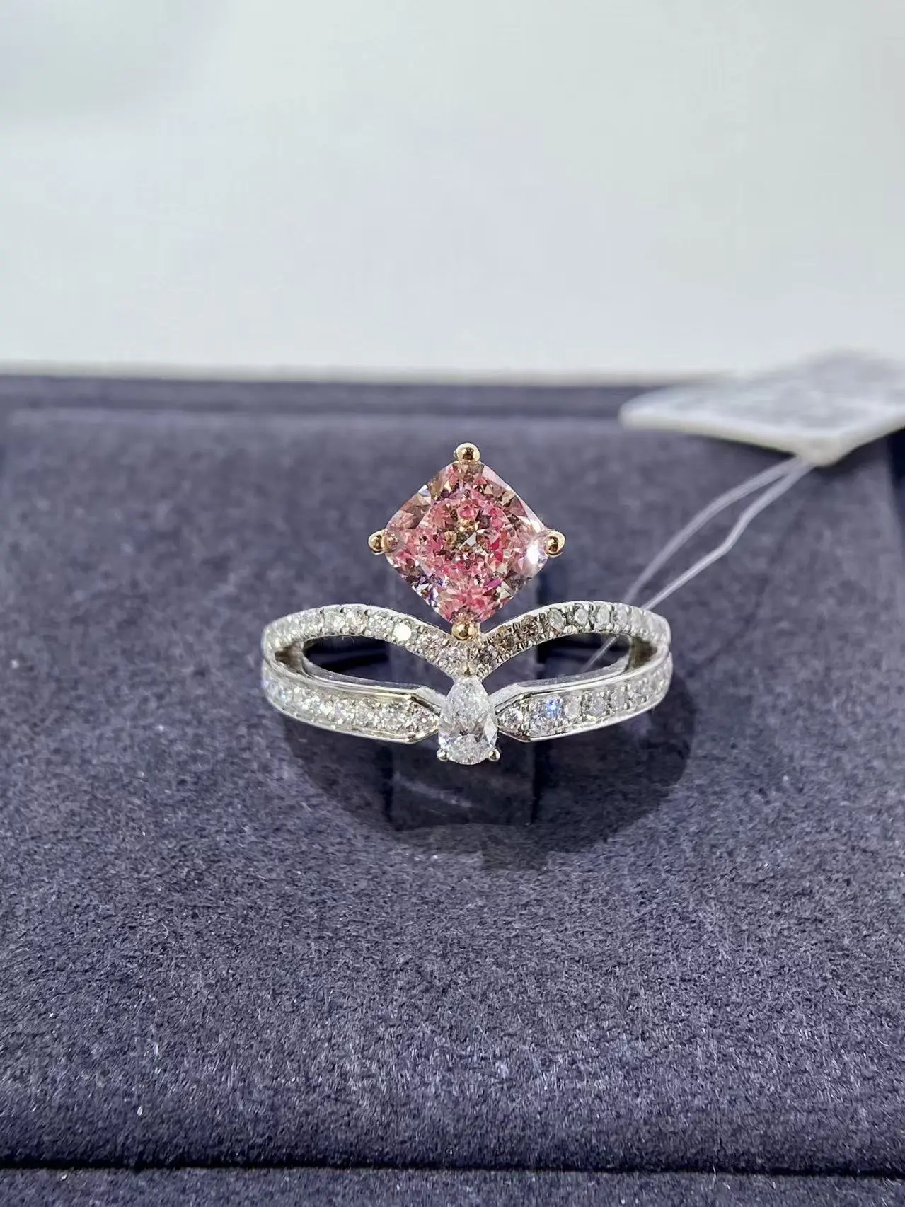 Lab Grown Sakura Pink Excellent Cushion Cut VVS2 Clarity Diamond Luxurious Ring 1