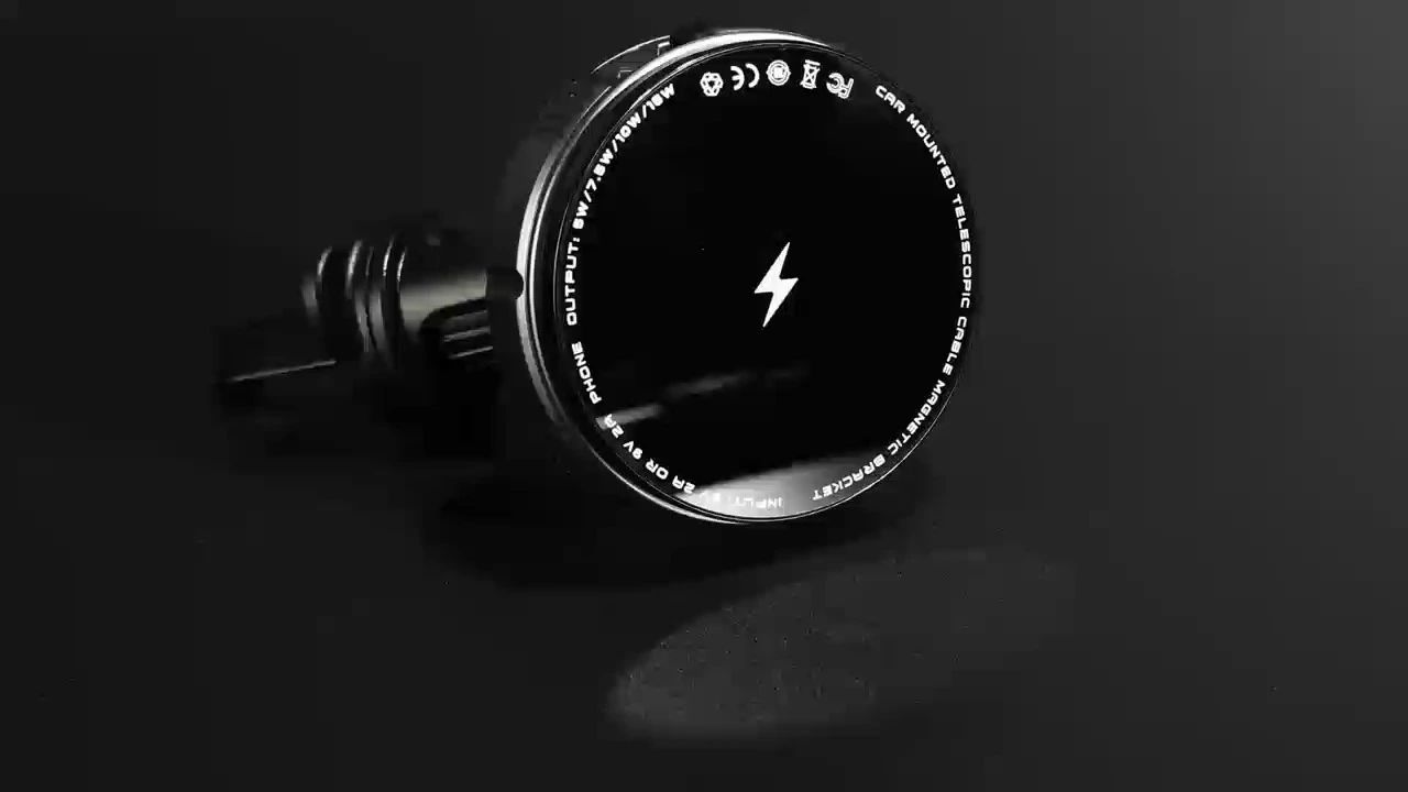 DW03 Magnetic wireless car charger For Outlet  in car 1