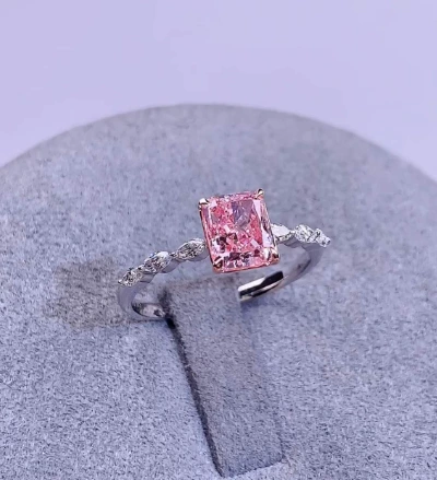 18K White&18K Red Radiant Shaped Pink Diamond Engagement Ring 1