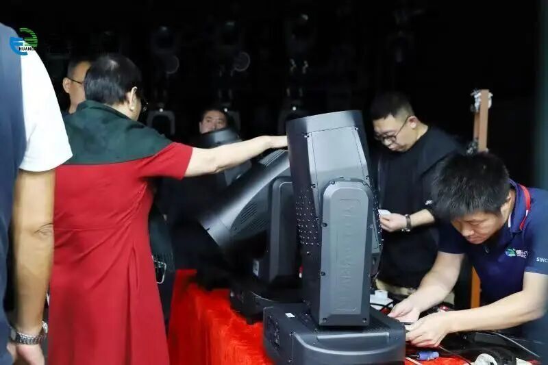 Industry Experts Visit Yellow River Lighting | Conduct In-depth Research on Stage Light Manufacturing Strength and Discuss the Path of Innovative Development 9