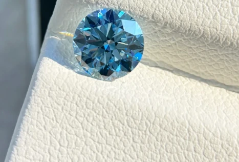 Lab Grown Round Cut Intense Blue Brilliant Excellent VS1 Clarity Diamond For Jewelry Making 1