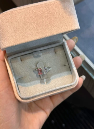 Brilliant Lab Grown Emerald&Pear Diamond Ring Elegant Engagement or Anniversary Jewelry for Her 1