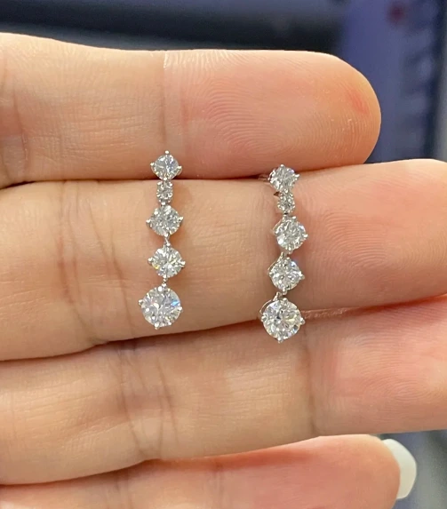 أقراط نسائية فاخرة بتصميم خاص من ZKZ مصنوعة من الألماس المزروع في المختبر DEF VVS مخصصة للارتداء اليومي 1