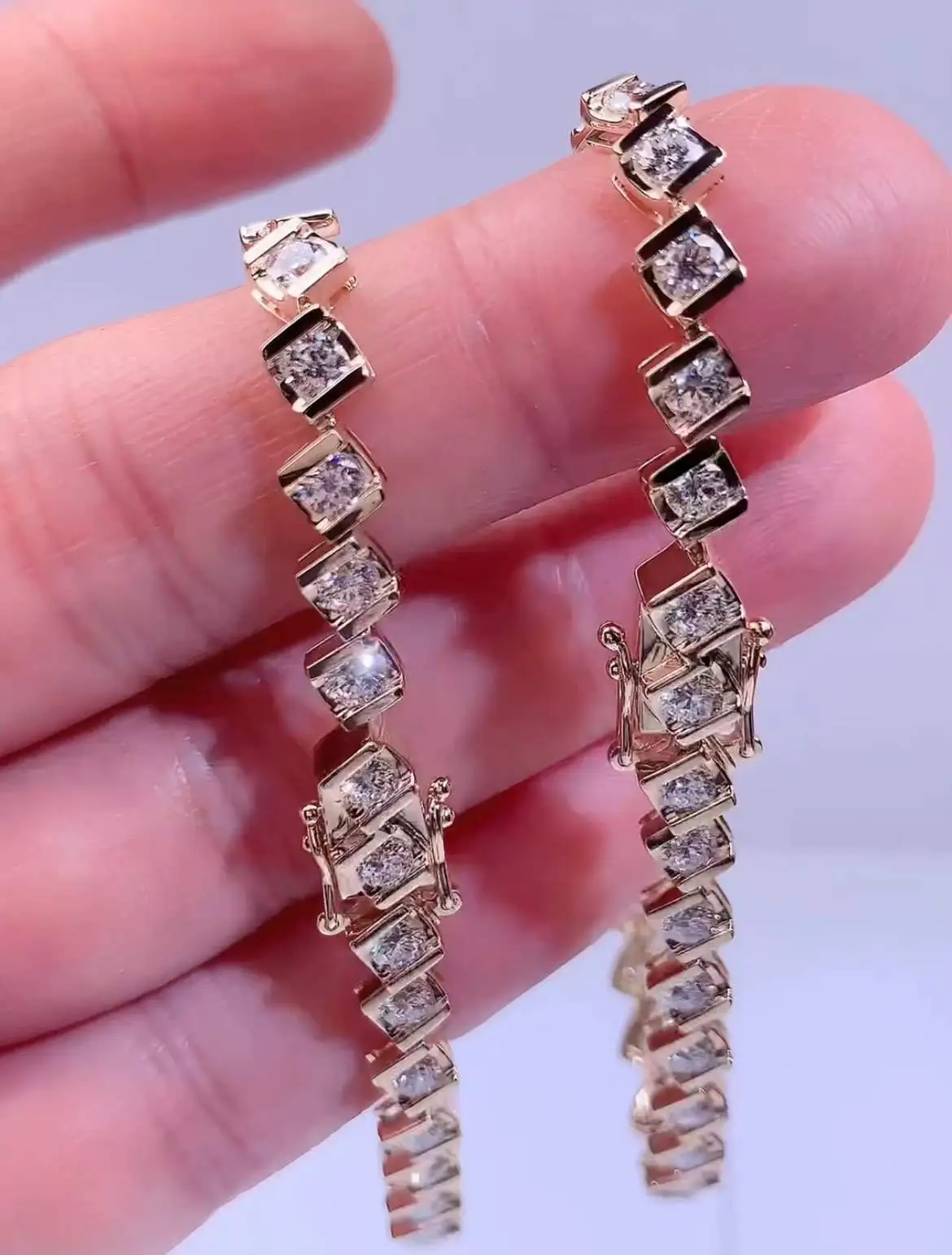 18k lab diamond Bracelet Customized round bracelets with IGI certification 1