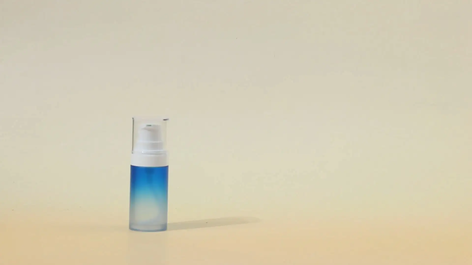 Frosted empty packaging gradient 30ml, 40ml, 50ml, 60ml skin care bottles can be filled with cosmetic bottle 1