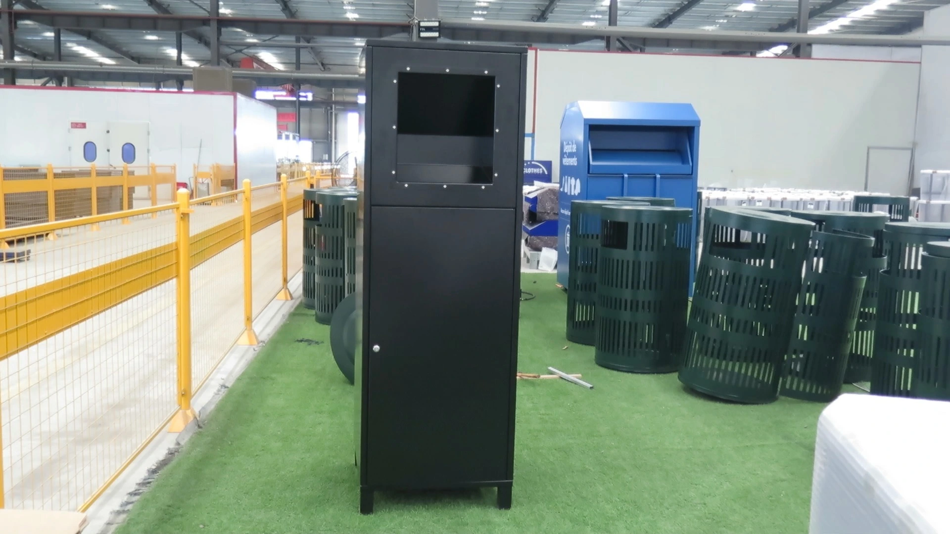 Wholesale Customized Clothing Donation Bins 1