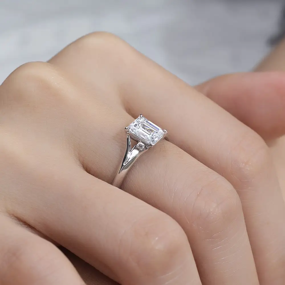 MSR-1728 18K gold Ring 1.01CT emerald cut  Lab Grown Diamond Ring IGI Certificate Messi Jewelry 1