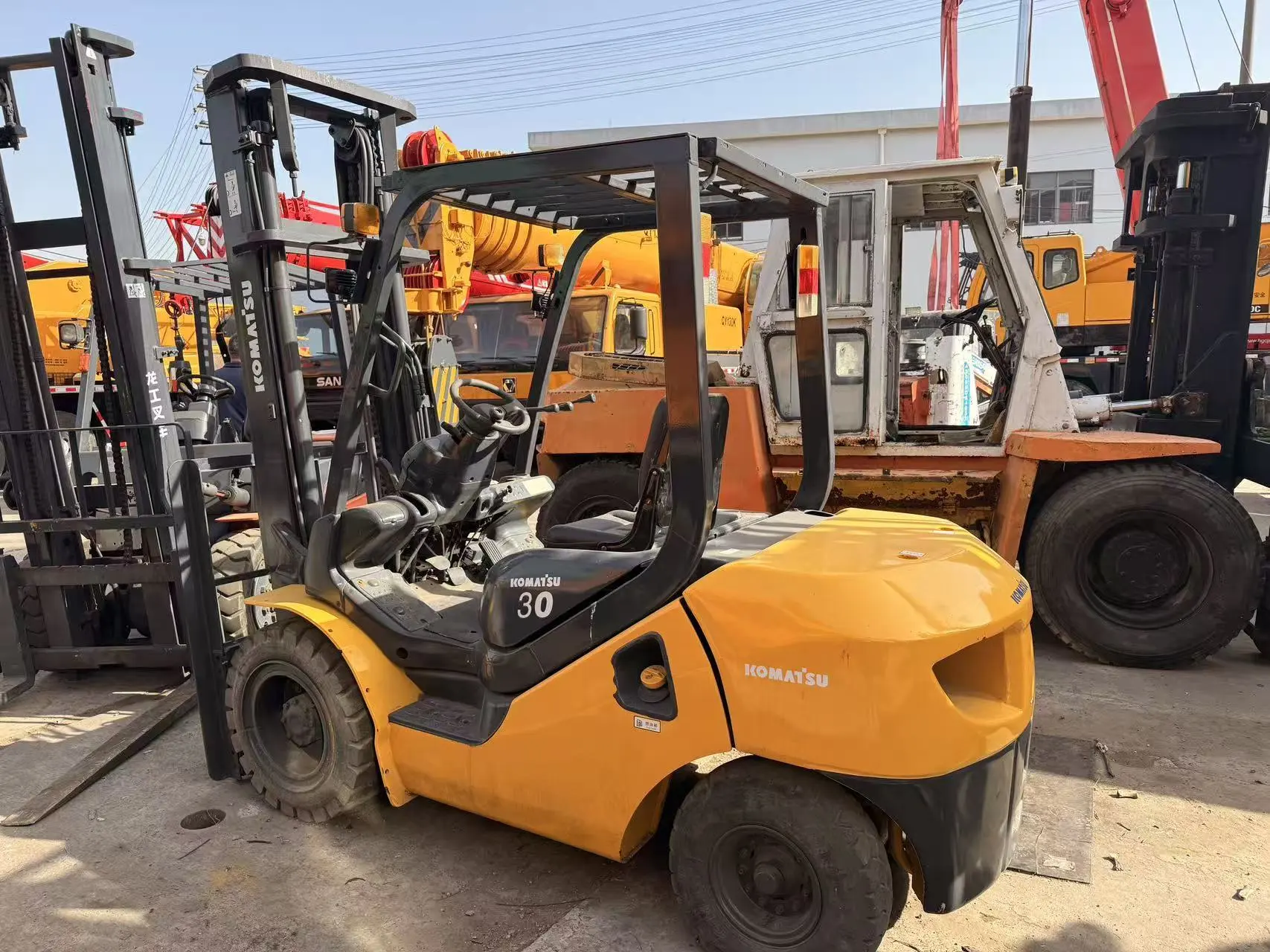 2021 KOMATSU FD30 Used Forklift 3 Tons Secondhand Lift FD50 FD70 FD150 High Quality in Shanghai Yard 1
