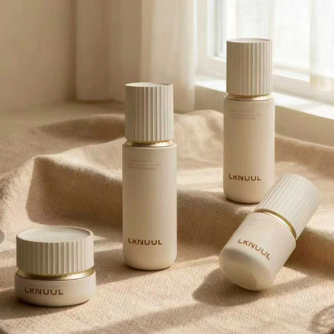 Barattolo di vetro color crema