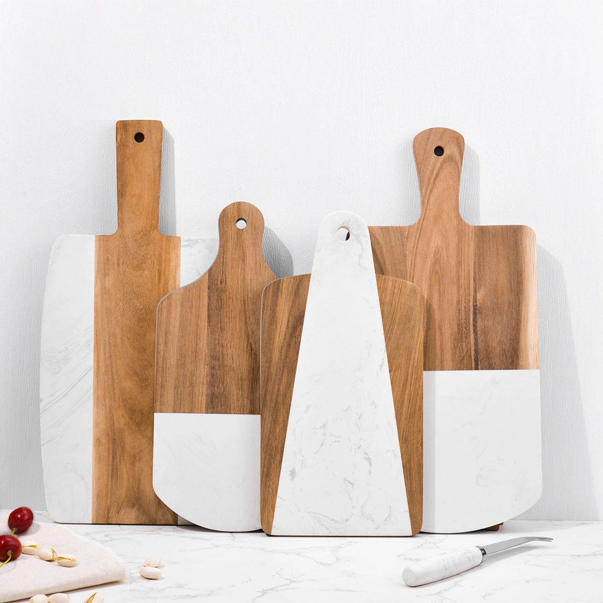 Planche à découper en bois d'acacia et marbre avec logo personnalisé et manche en bois 1