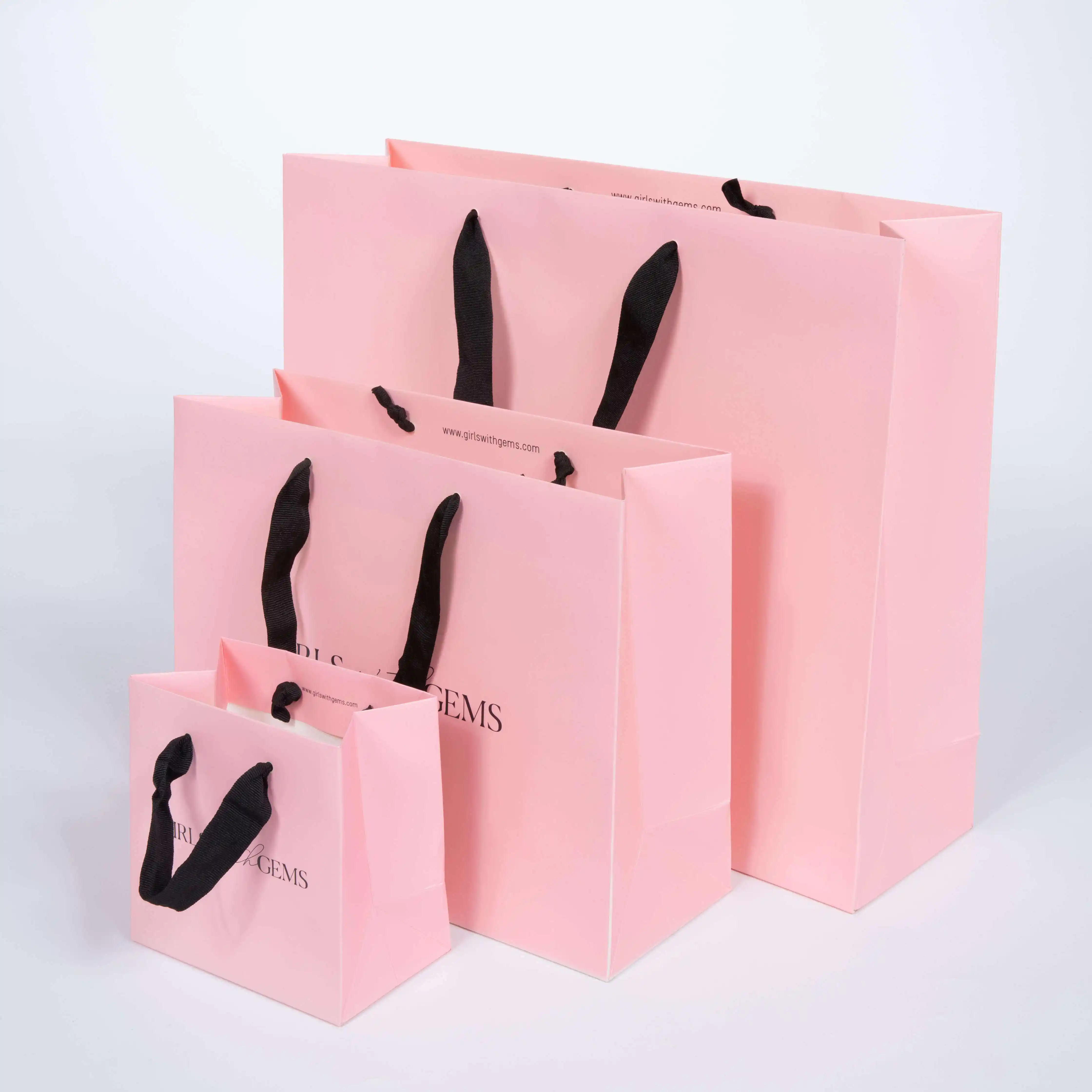Handmade White Paper Shopping Bags Hot Stamping Custom Logo 1