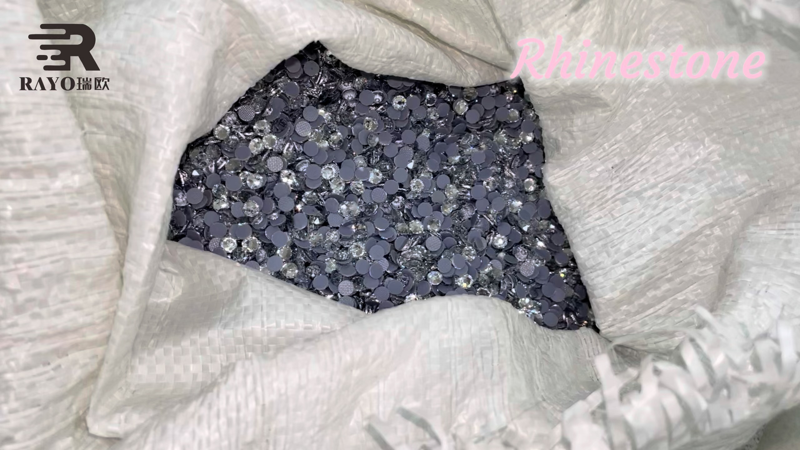 Let's get some rhinestones for Xmas！