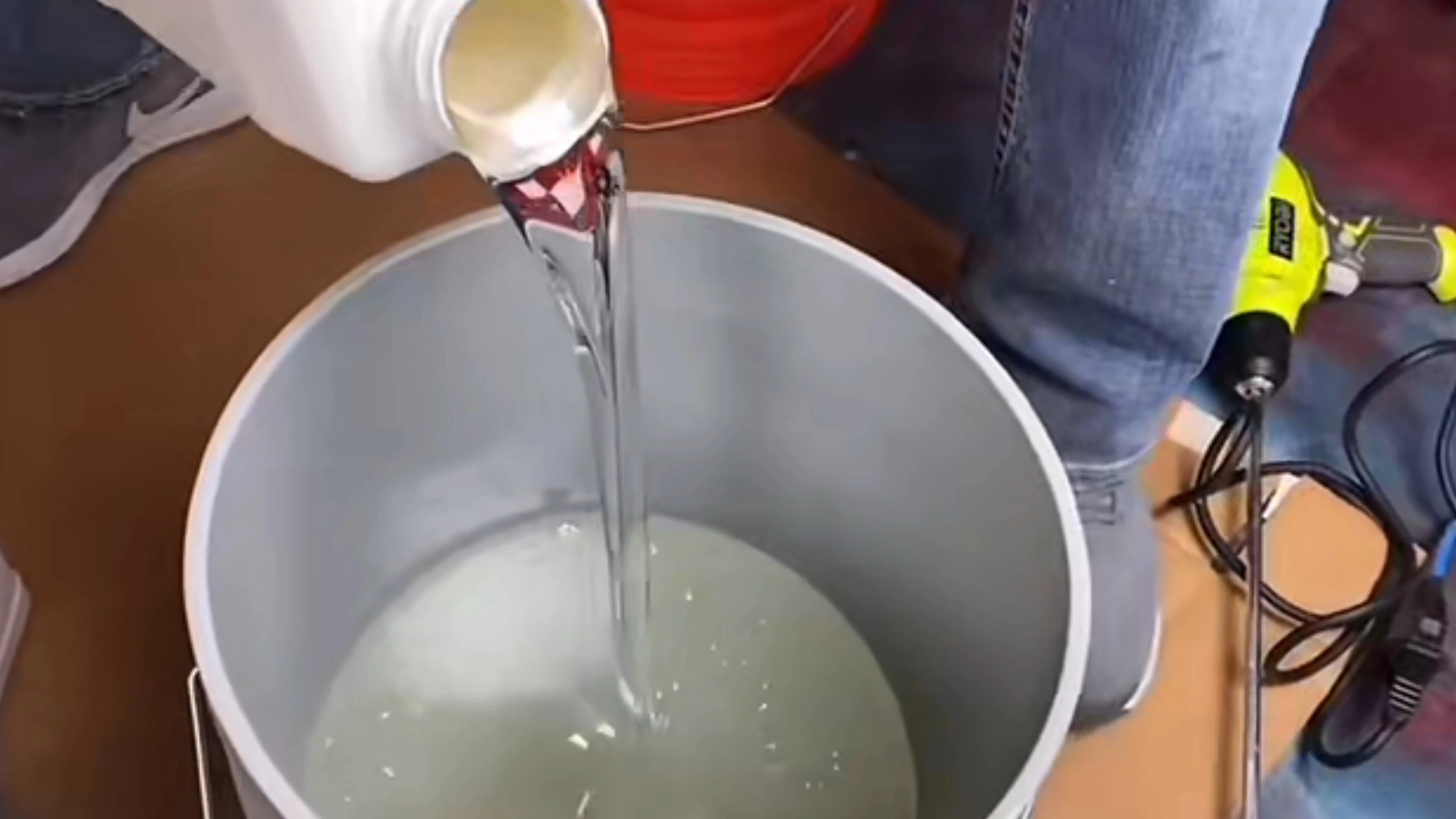 H08-2 High-Performance Self-Leveling Epoxy Floor Coating | Industrial Grade Abrasion & Chemical Resistance | Seamless High-Gloss Finish 1