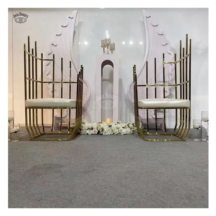 What Factors Should I Consider When Choosing A Wedding Sofa Supplier 1