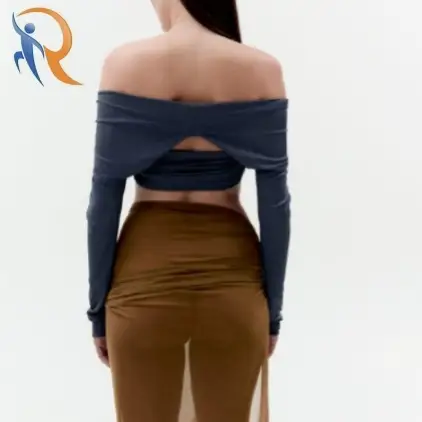 بلوزة غير متماثلة مكشكشة 1